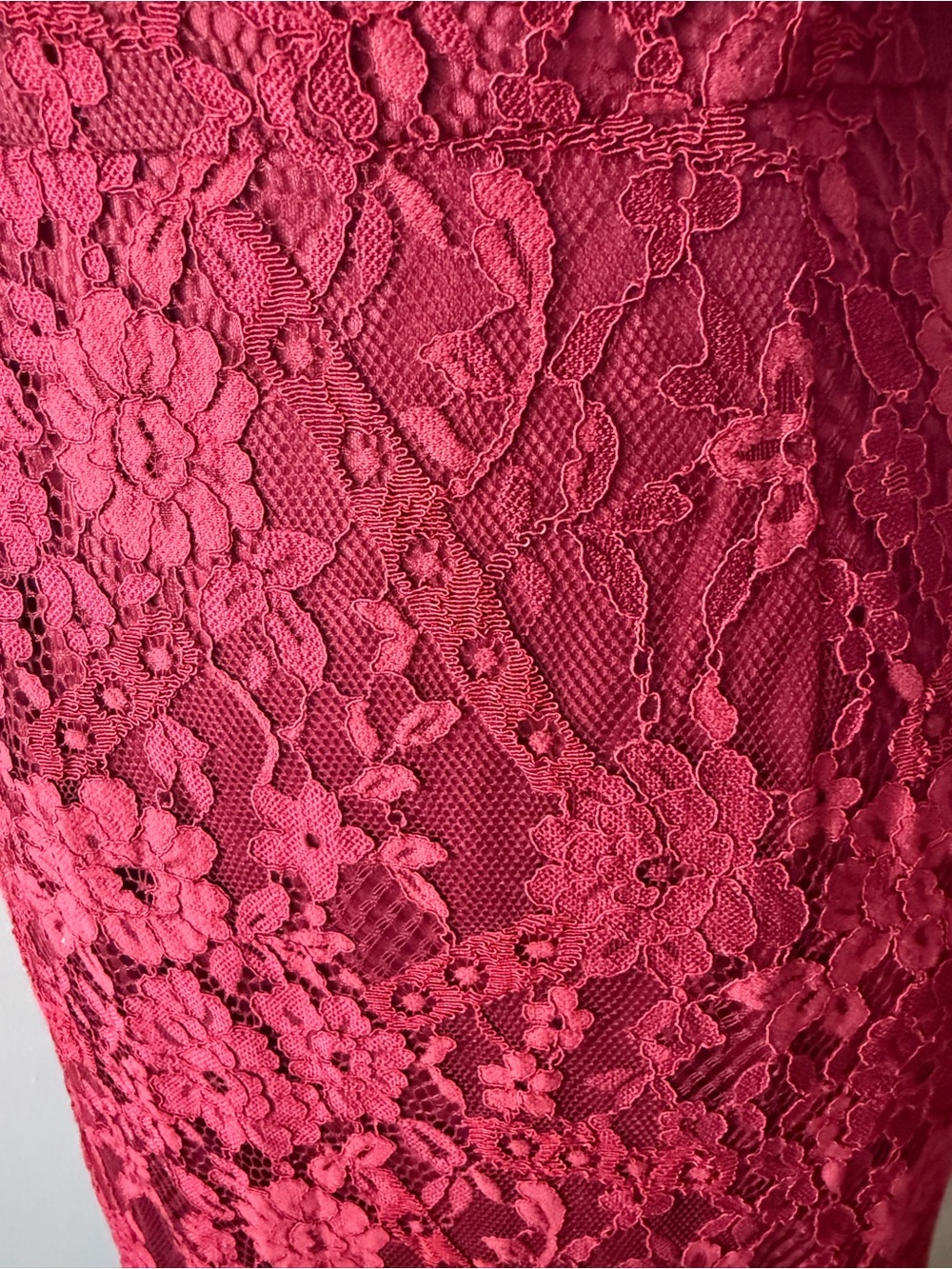 DB Studio Wine Allover Lace Halter Gown with Slit Size 4 - Picture 13 of 14